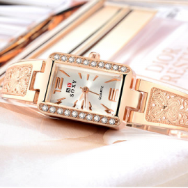 Rose Gold Case Rectangle Dial Design Ladies Bracelet Watch Fashion Style Quartz Watch for Watches